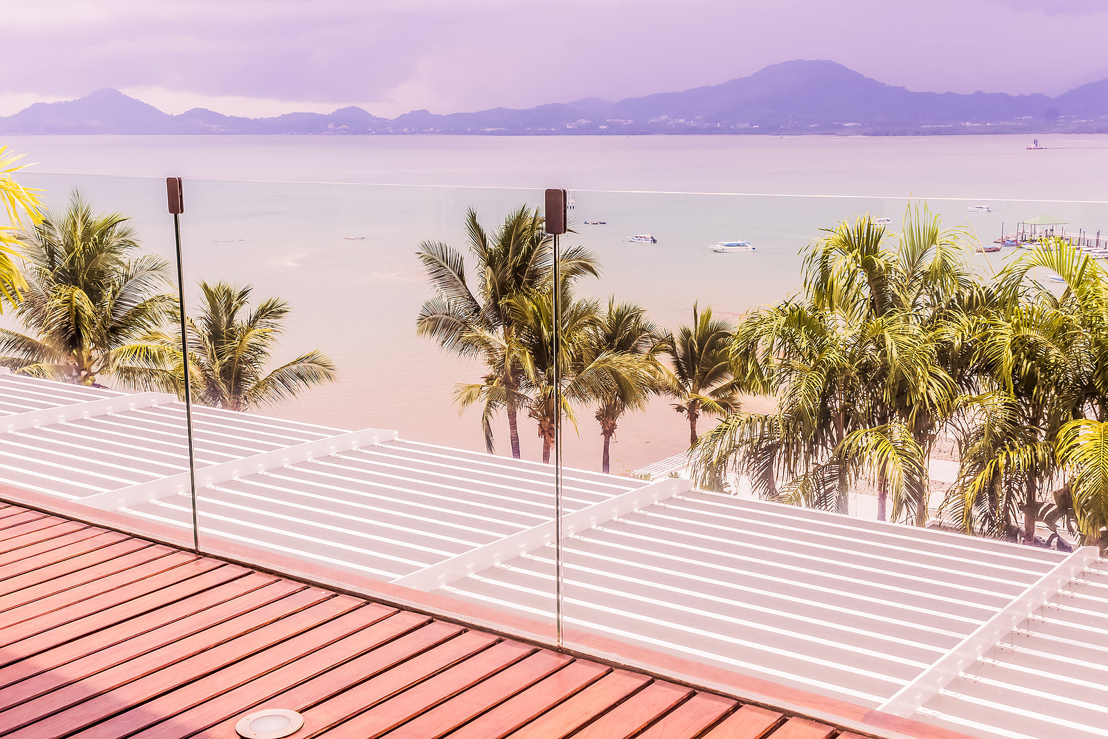 aluminum u channel - Tempered glass balustrades on wooden roof deck