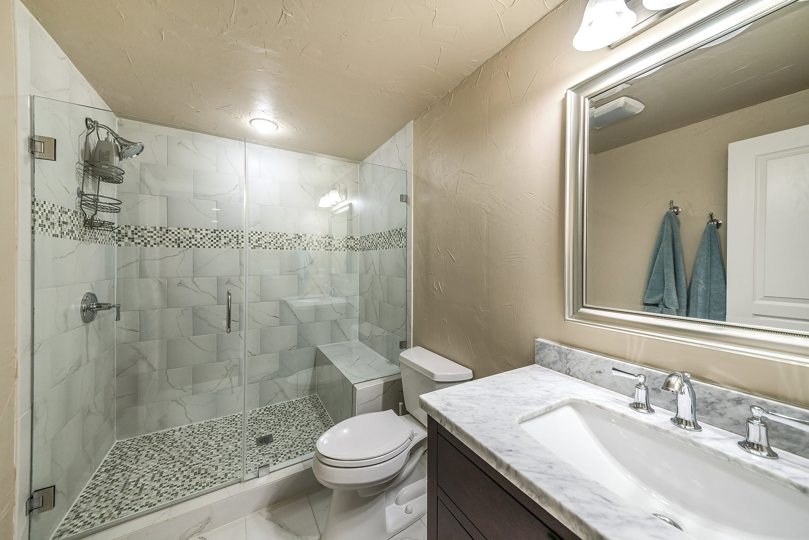 glass to glass clamp - Interior of a bathroom with vanity sink