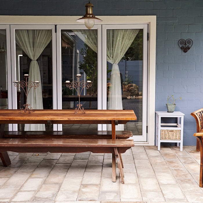 heavy duty mirror fixings - Exterior of a picnic table on a patio in the backyard