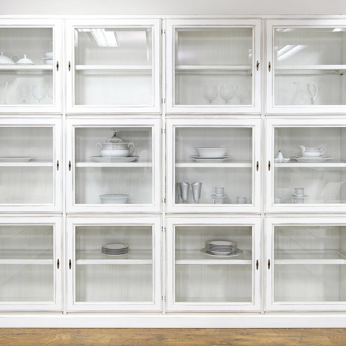  light bulb door knob - White cupboard display cabinet