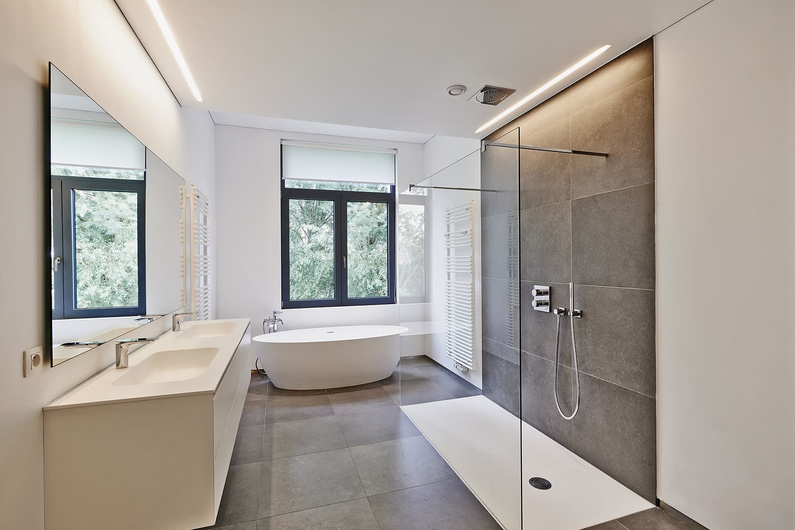 shower glass fittings - Bathtub in corian Faucet